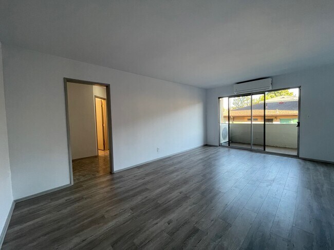 Living Room from Entry - 4159 Elenda St