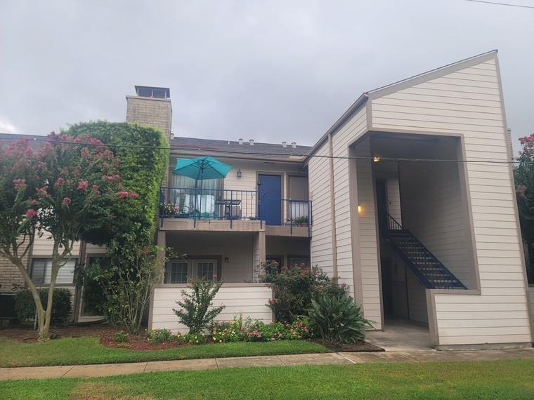 Foto principal - 7076 N Holiday Dr