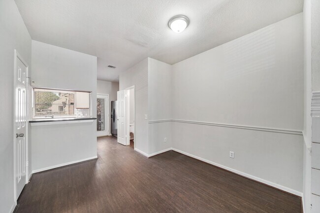 Foto del edificio - 2930 Grants Lake Blvd