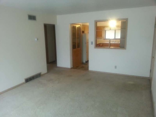 Building Photo - 7328 W Honey Creek Drive - 2 Bedroom Lower