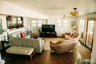 Building Photo - 155 Kamehameha Hwy