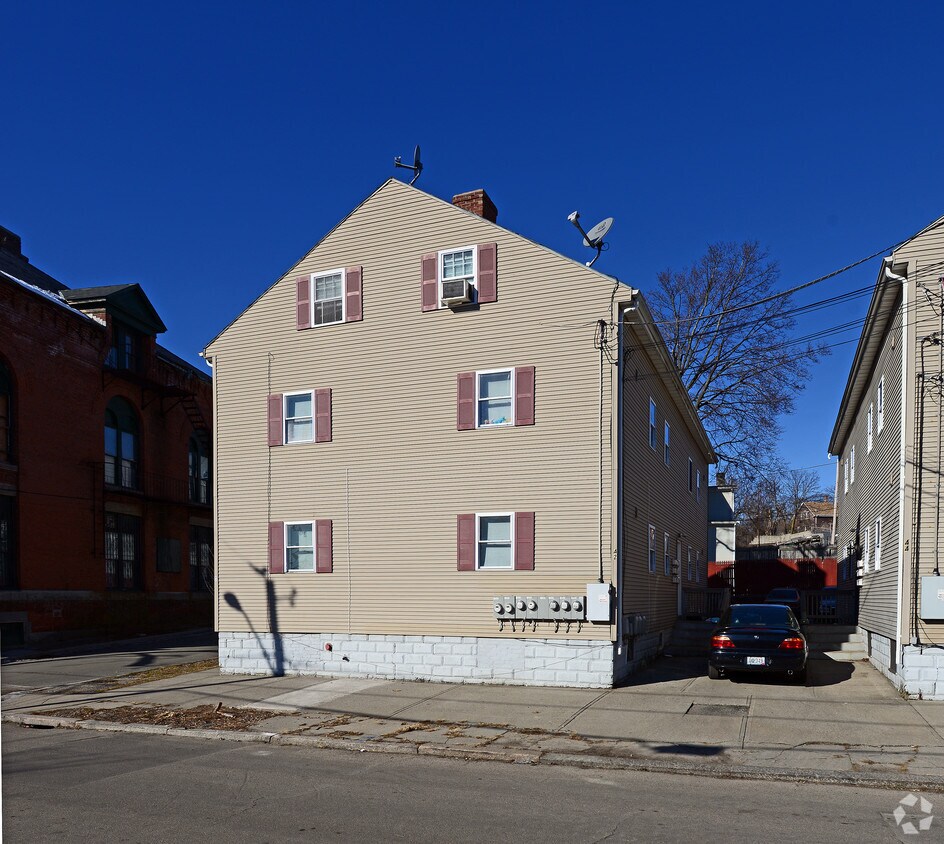 Building Photo - 42 Chaffee St
