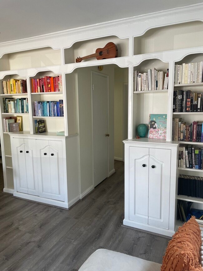 Foto del edificio - 7036 Strathmore St