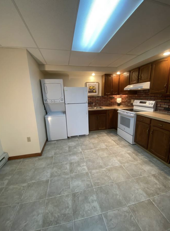 Foto del edificio - 302 Forrest St