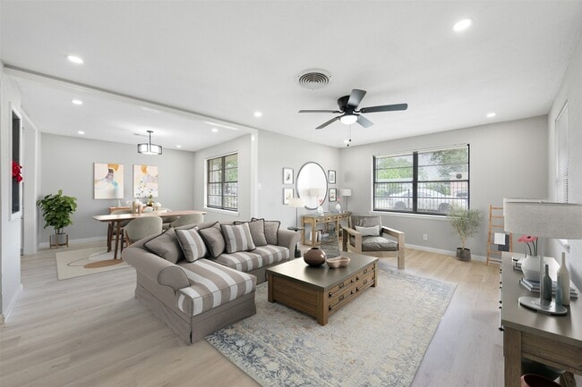 Foto del edificio - 4356 Phlox St