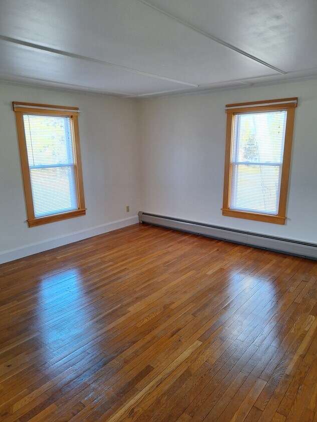 96 Western Ave Unit 2, Waterville, ME 04901 Apartments in Waterville