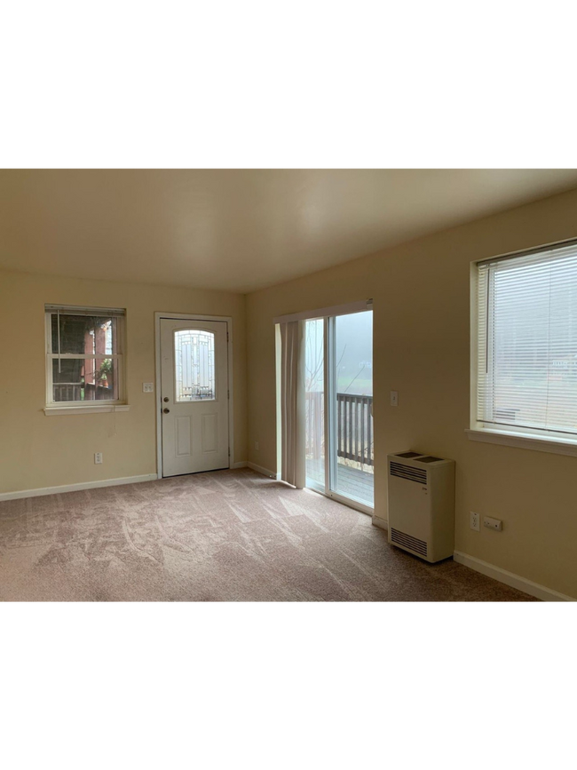 Building Photo - 20600 Front St