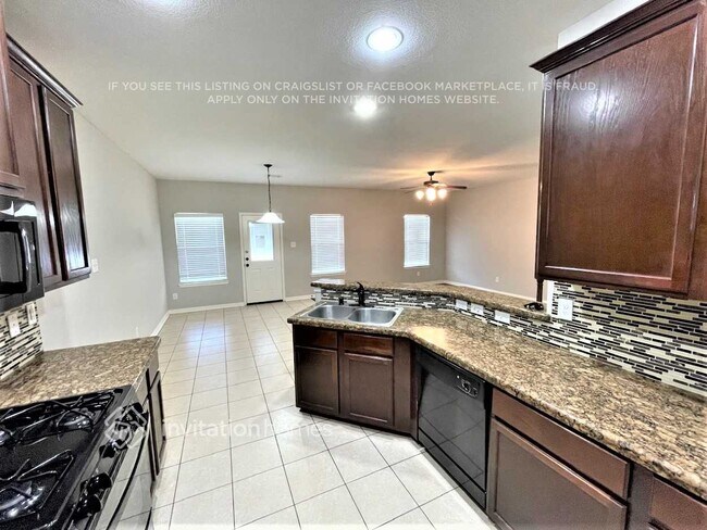 Foto del edificio - 10118 Black Birch Ln