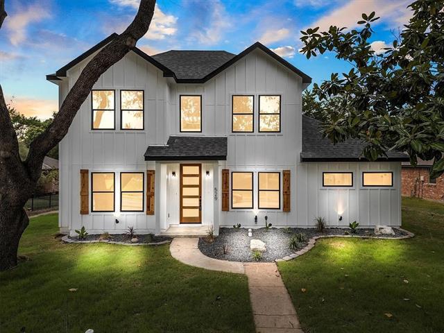 Foto del edificio - 529 Pebblecreek Dr