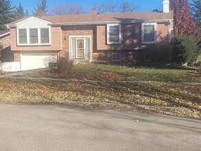 Building Photo - 342 Jervey Ln
