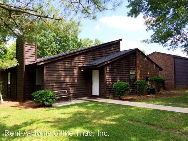 Primary Photo - 3411 Darden Rd