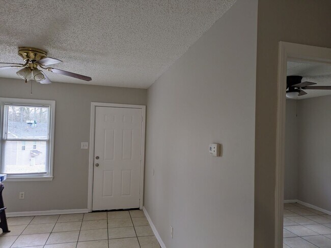 Foto del edificio - 211 8th Ave Dr SE