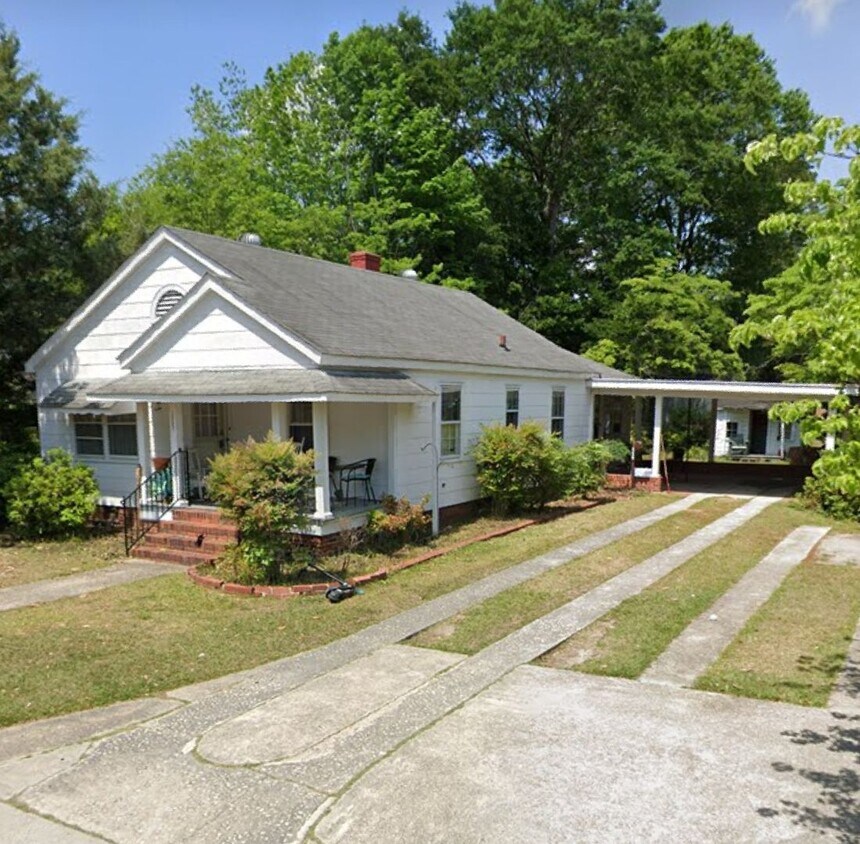 1007 Jenkins St, Lumberton, NC 28358 House Rental in Lumberton, NC