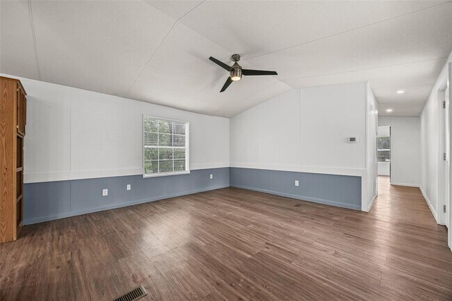 Foto del edificio - 184 Oak Forest Ct