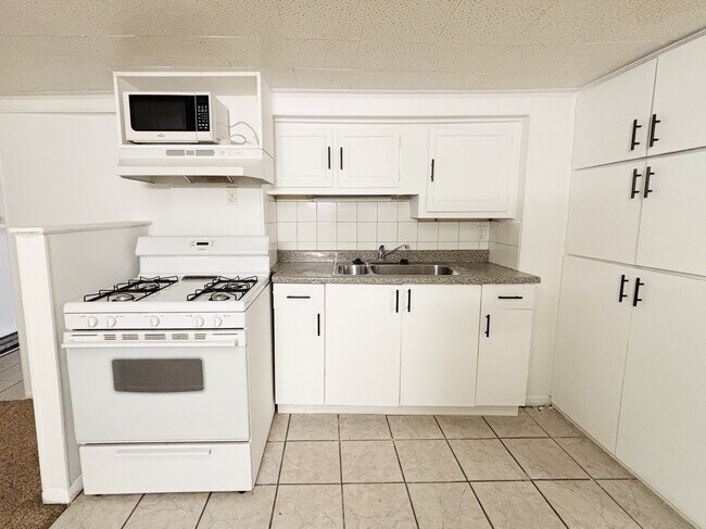 Foto del edificio - 925 Wilson Ave S