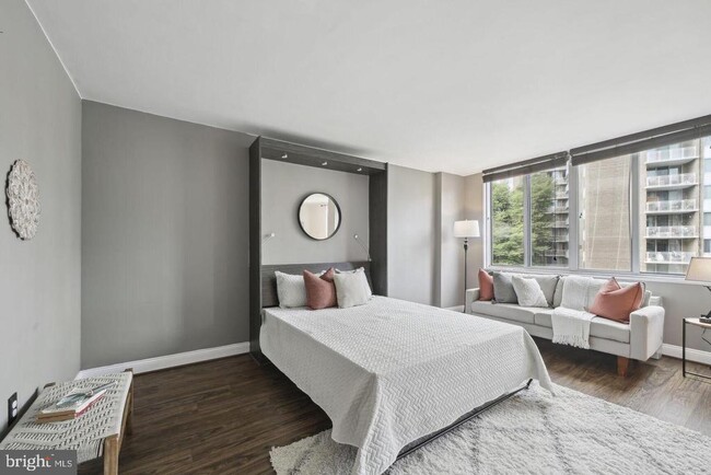 Foto del edificio - 2939 Van Ness St NW