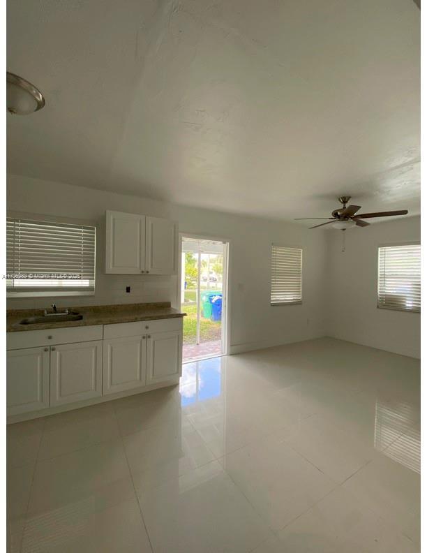Foto del edificio - 320 NW 83rd St
