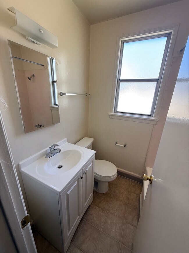 Foto del edificio - 4434 Linden Ave