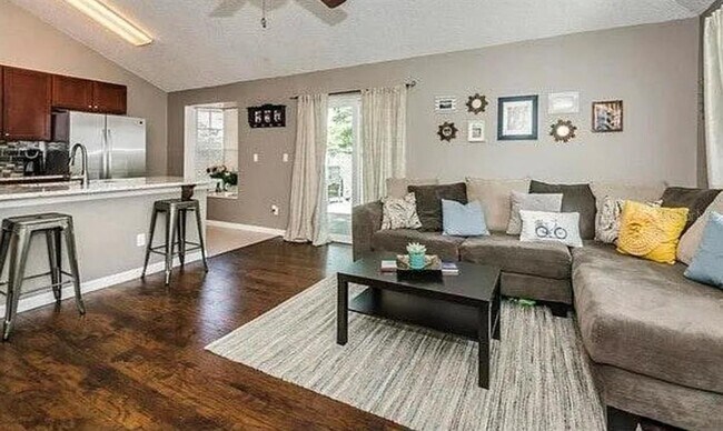 Building Photo - 2699 Macklin Ct