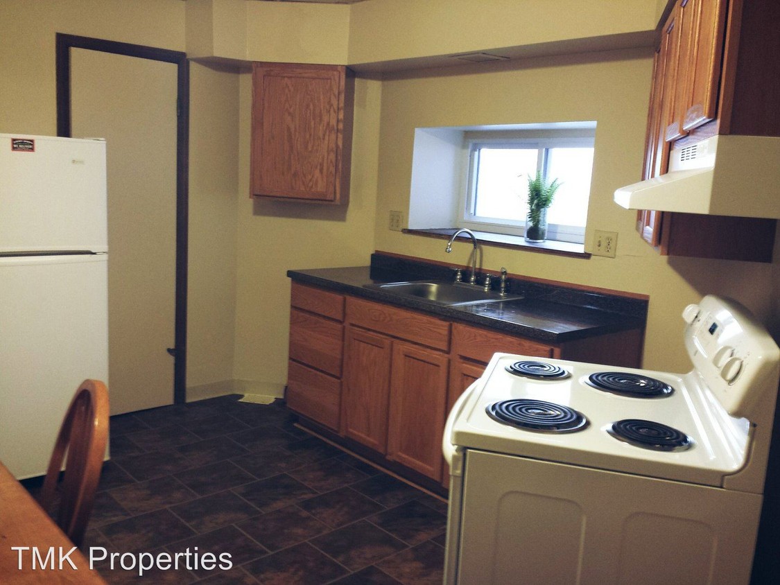 Primary Photo - 1 br, 1 bath Room For Rent - 427 McKee Place