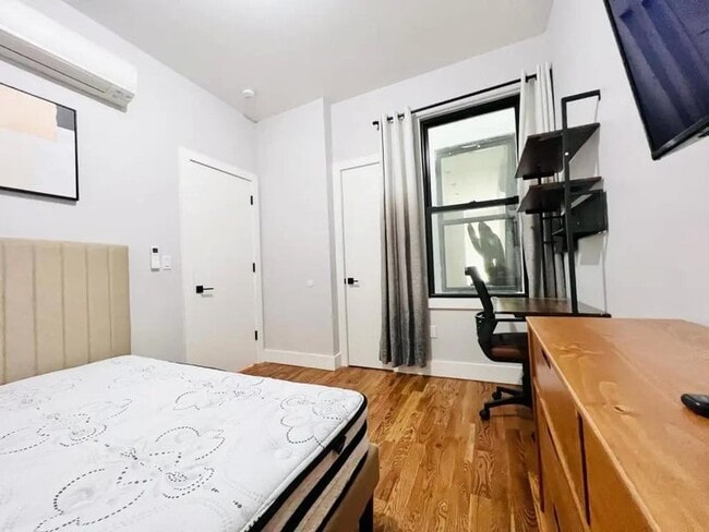 Photo - 325 Putnam Ave Apartment