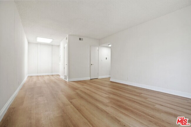 Foto del edificio - 1134 N Clark St