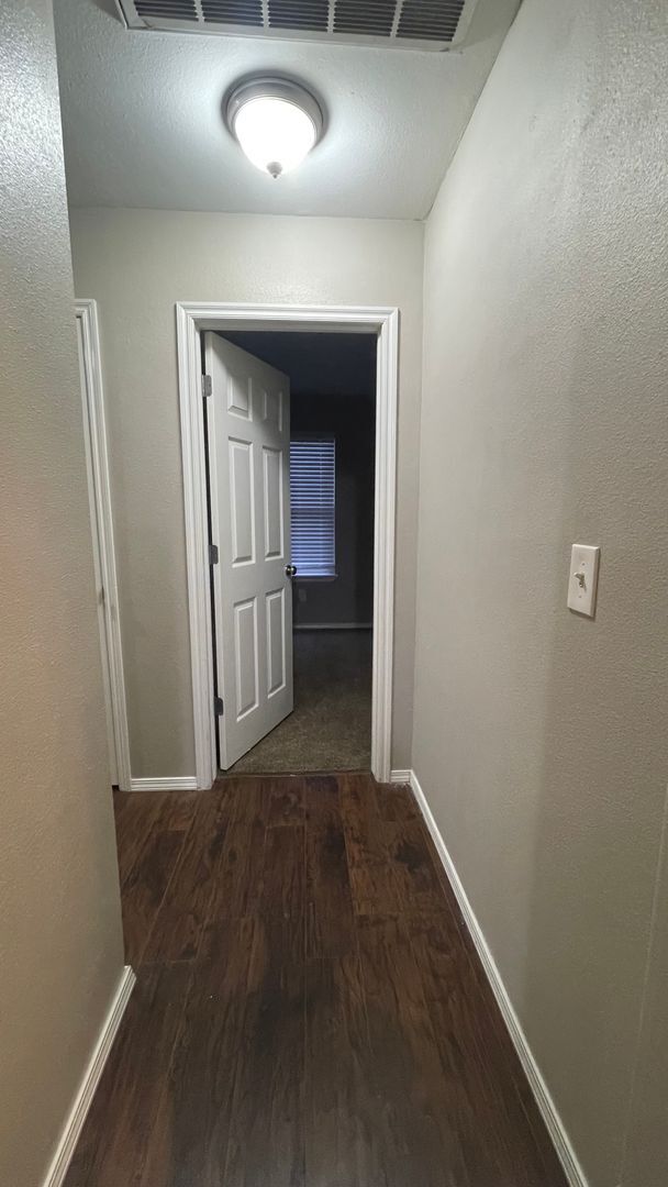 Foto del edificio - Remodeled BA Home- 3BD 2BA w/ Fireplace