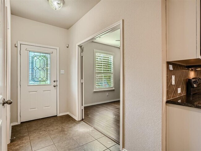 Foto del edificio - 819 Palo Duro Dr