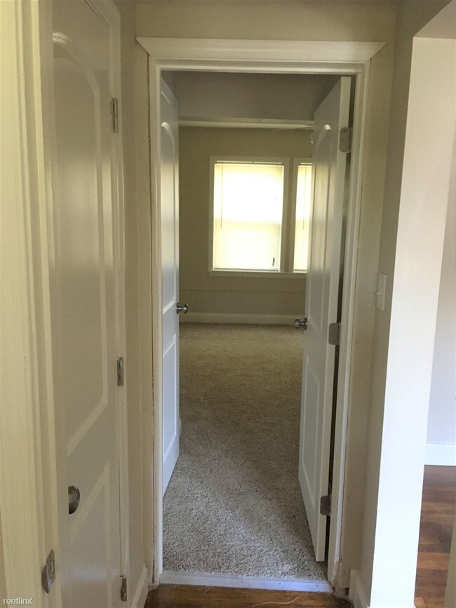 Building Photo - 1 br, 1 bath Apartment - 1504 Spruce St Apt 4