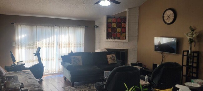 Foto del edificio - 16631 Castle Fraser Dr