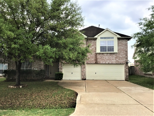 Foto principal - 9123 Hidden Lake E Dr