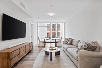 Building Photo - 771 Harrison Ave