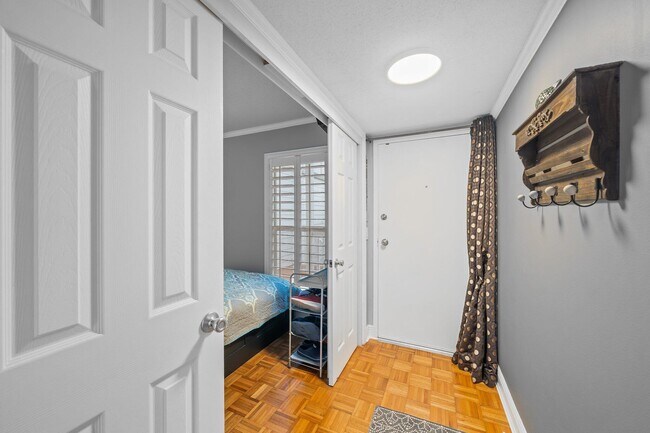 Building Photo - 283 Cypress Point Dr