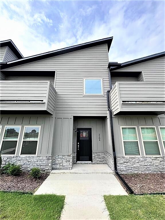 vista de la calle - 2184 W Moore Ln