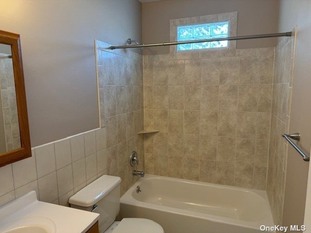 Building Photo - 384 Willis Ave