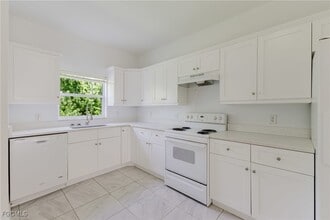 Building Photo - 5612 Rose Garden Rd