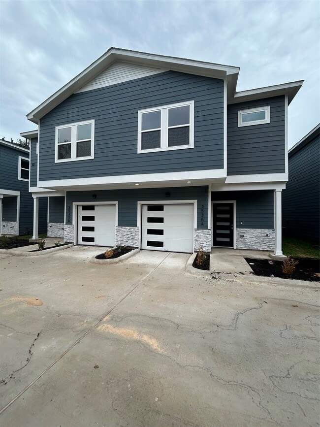 Building Photo - 3535 Alderfer St