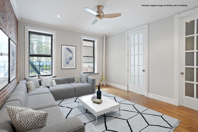 Foto del edificio - 340 E 18th St
