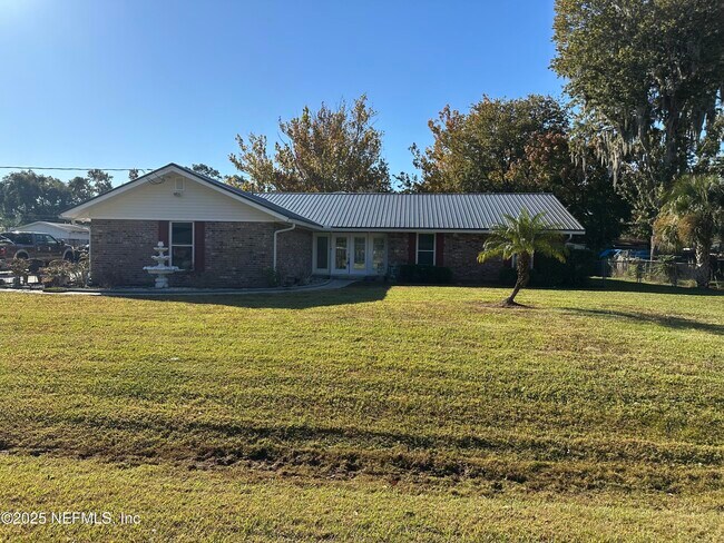 Building Photo - 6192 Duclay Forest Dr S