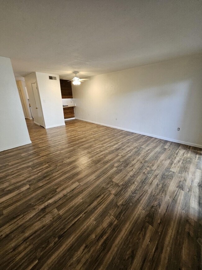 Building Photo - 3710 Rock Brook Dr