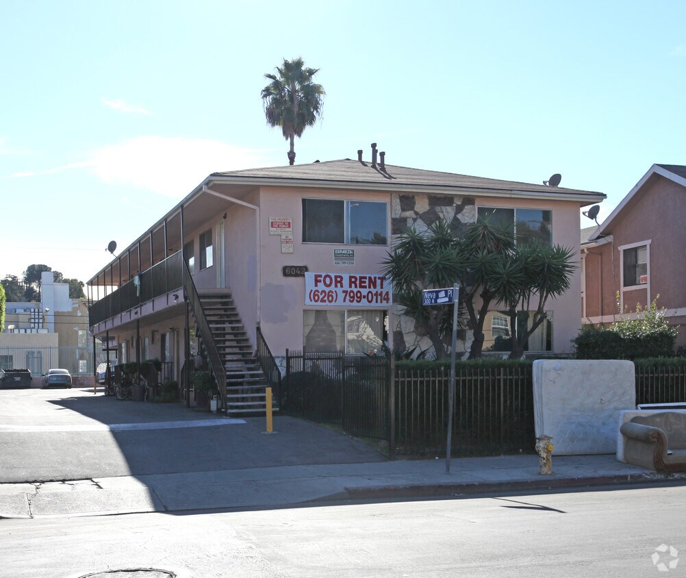Primary Photo - 6042 Fayette St