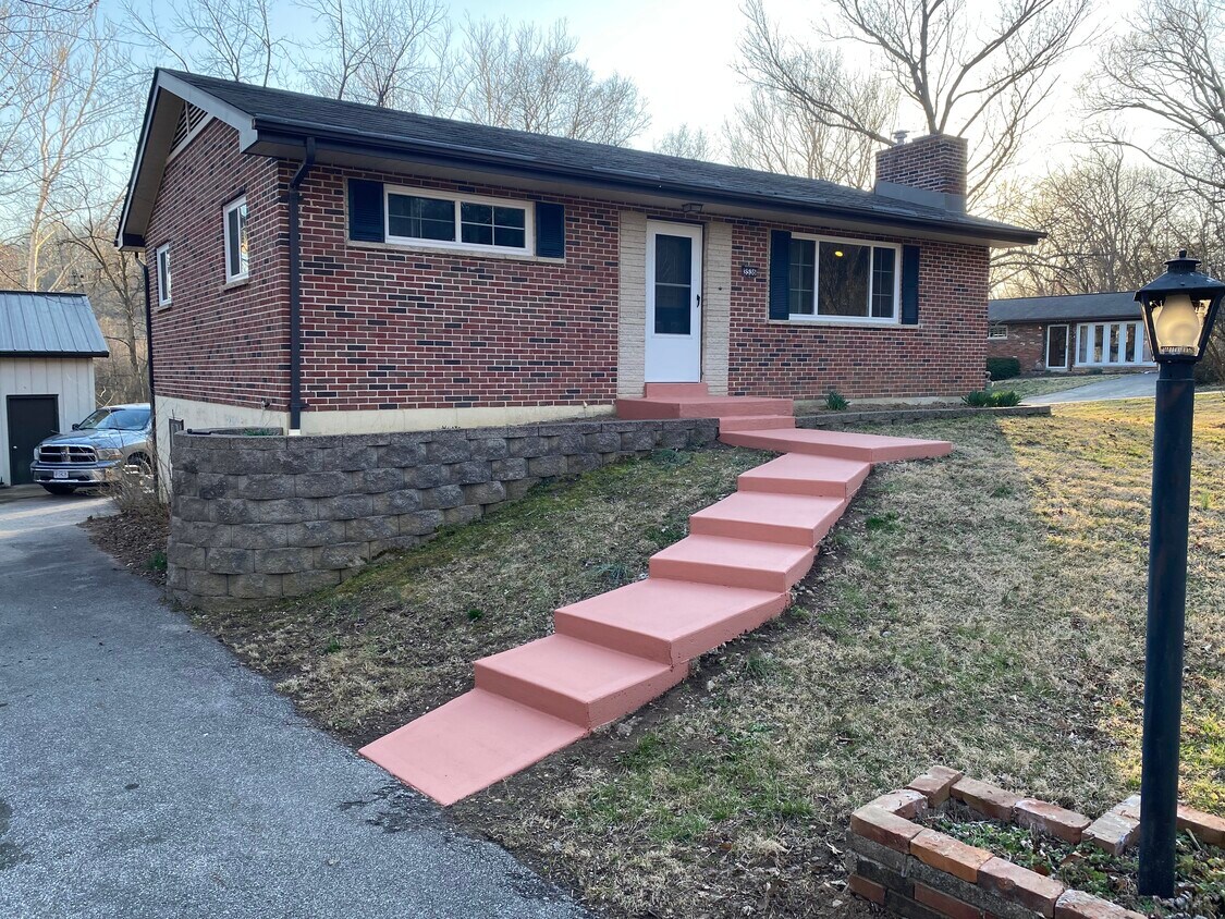 3536 Madonna Ln, Arnold, MO 63010 House Rental in Arnold, MO