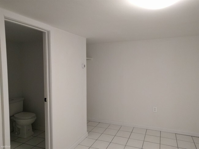Foto del edificio - 5465 Sylvan Ave