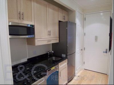 Building Photo - 3 bedroom in NEW YORK NY 10003