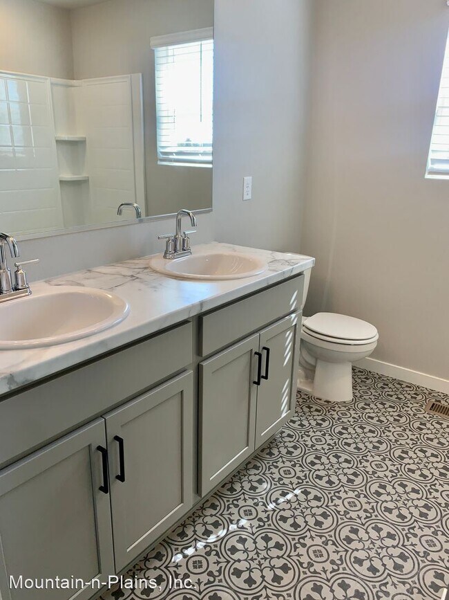 Building Photo - 3 br, 2.5 bath House - 265 Molinar Street