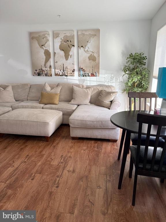 Building Photo - 1818 Cassandra Dr