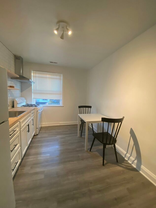 Photo - 1543 Northwick Road, Unit 1