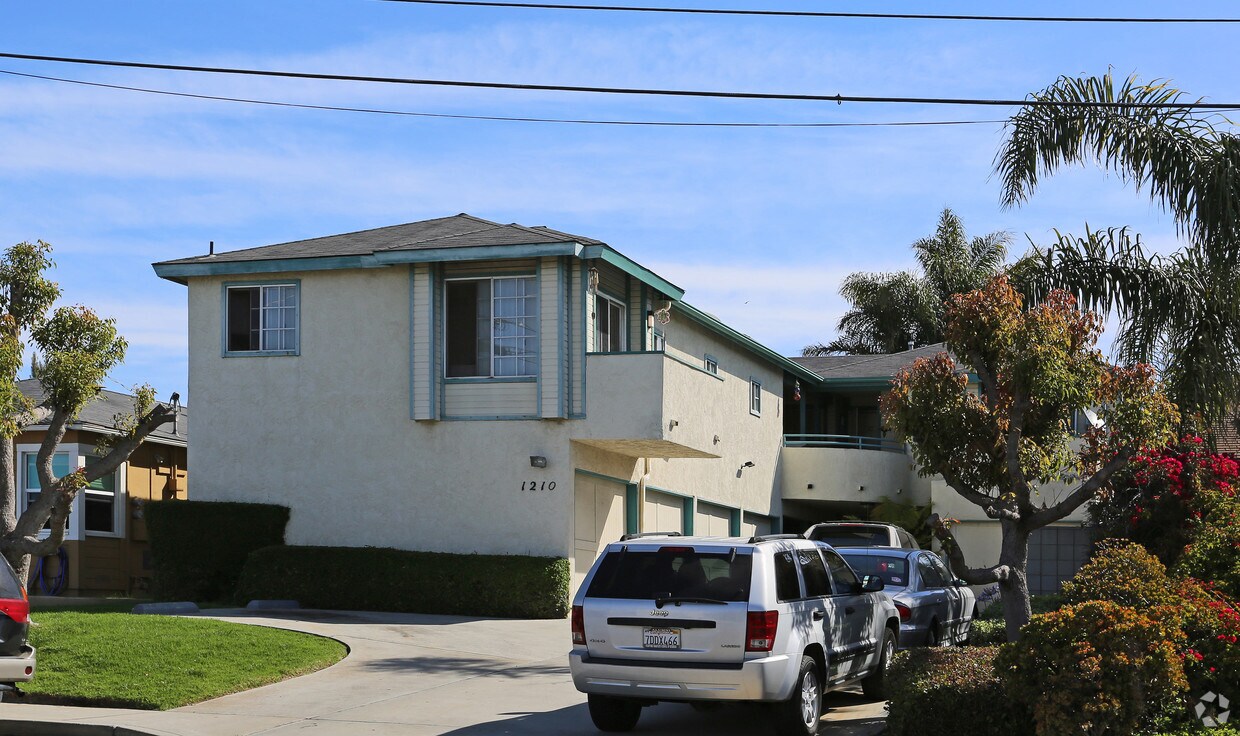 Primary Photo - 1210 S Ditmar St