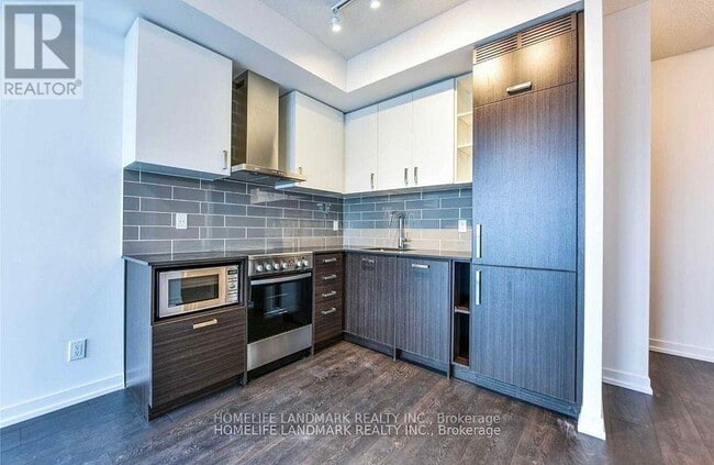 Building Photo - 125-2125 Redpath Ave
