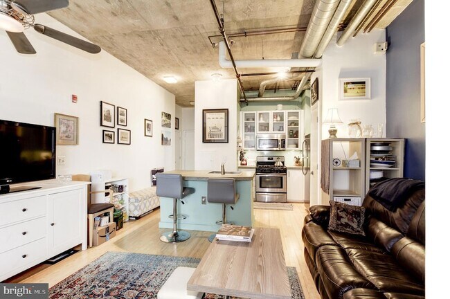 Foto del edificio - 1300 N Street NW Unit 408